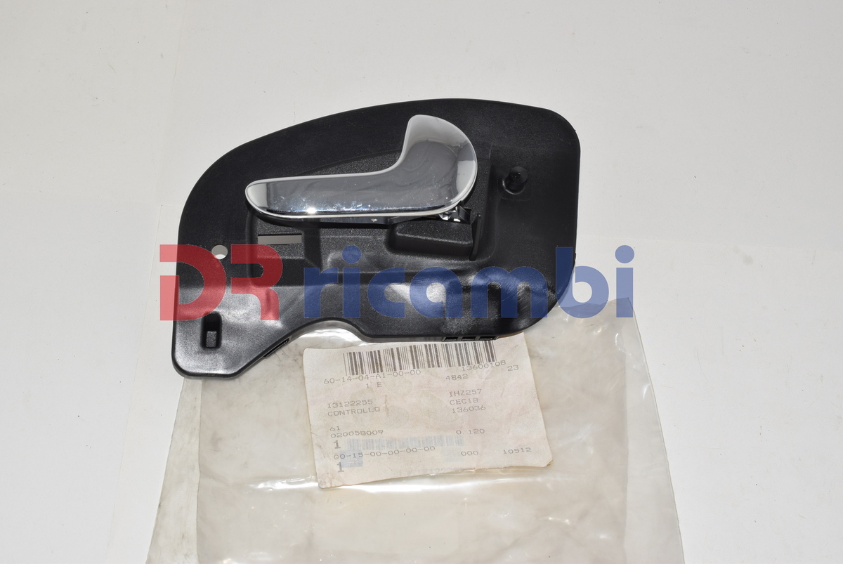 MANIGLIA INTERNA ANTERIORE DESTRA CROMATA OPEL CORSA C OPEL 136036 - GM 13122255