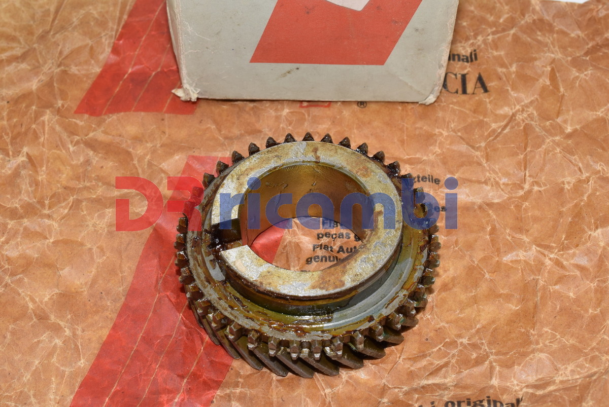 INGRANAGGIO CAMBIO 3a V. FIAT 127 900 - 127 1050 127 1050 SPORT FIAT 4350486/1