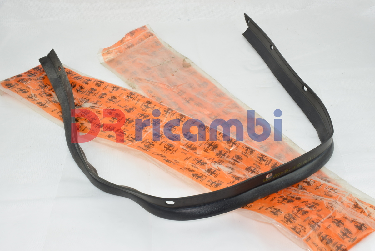 GUARNIZIONE TENUTA PARAPOLVERE SOTTOPORTA SX ALFA ROMEO ALFA 145 ALFA 60610926