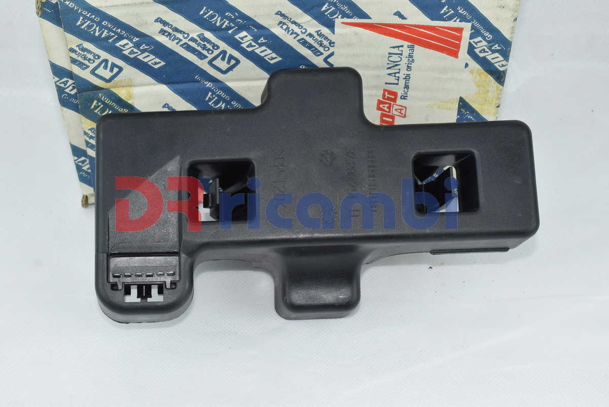 PORTALAMPADE FANALE POSTERIORE DESTRO FIAT BRAVA T.T. FIAT 9946398 