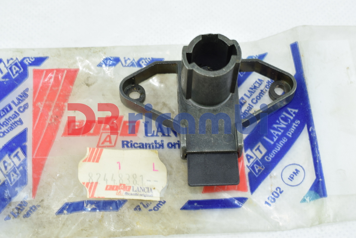 DISPOSITIVO SGANCIO SEDILE POSTERIORE LANCIA THEMA 3.0 V6 LANCIA 82448381