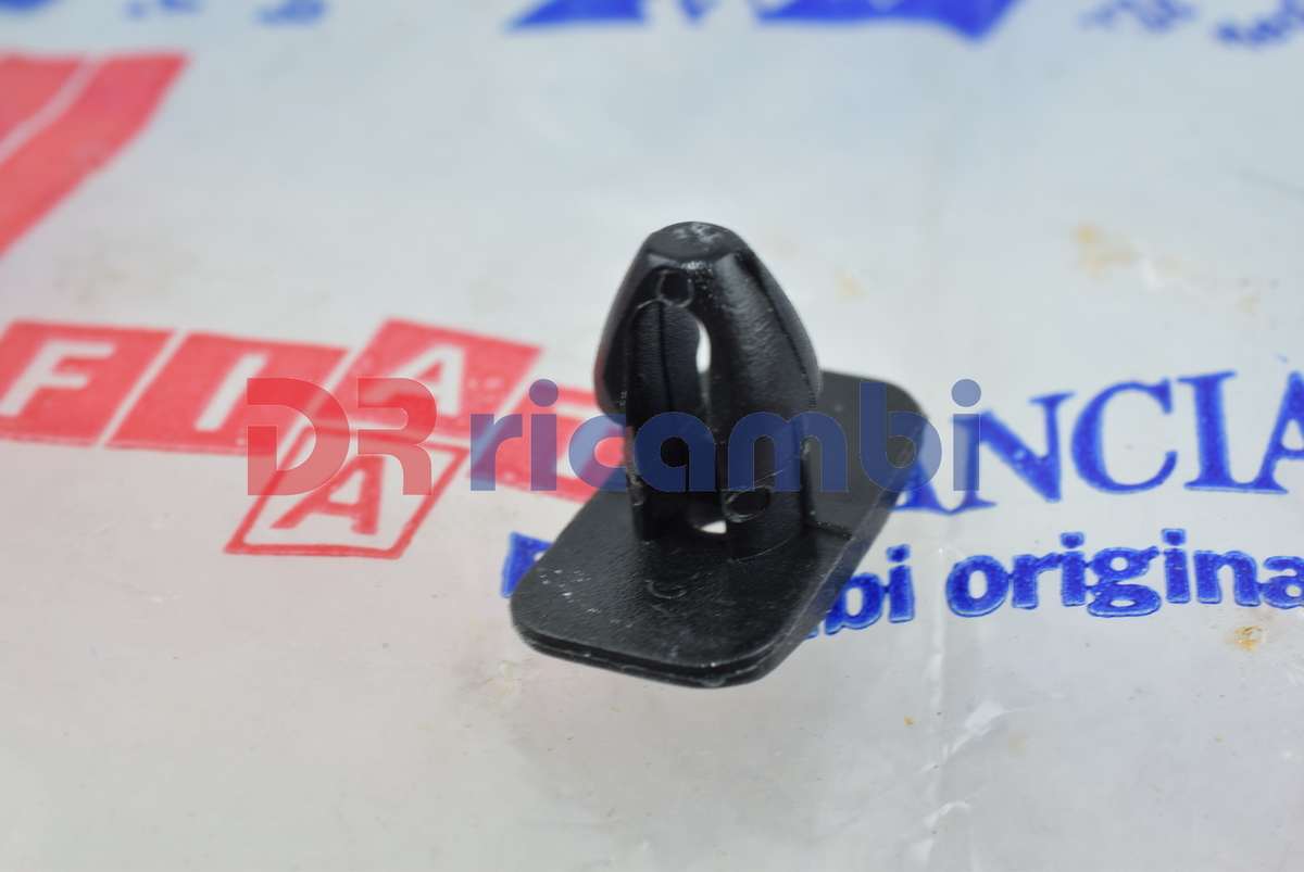 MOLLETTA PORTA FIAT CROMA LANCIA THEMA COPERCHIO MOTORE ALFA 156 - FIAT 82382670