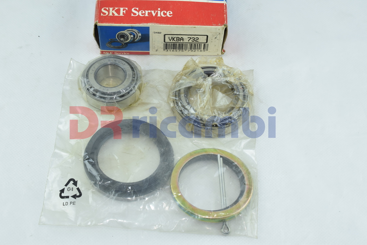 KIT CUSCINETTO RUOTA ANTERIORE VOLVO 740-760  VKBA732 VOLVO 184074 270160 183578