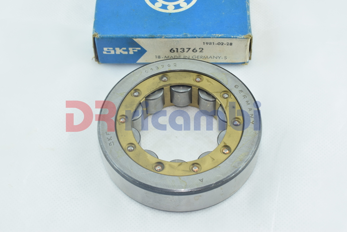 CUSCINETTO PIGNONE DIFFERENZIALE POST.  FIAT 643N/N1 SKF 613762 4550651 45x90x23