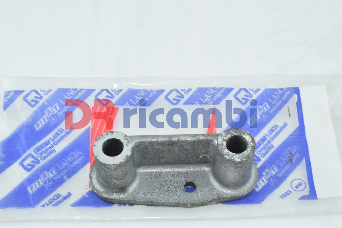 STAFFA SUPPORTO DISTANZIALE AUTO VETTURA FIAT LANCIA D'EPOCA - FIAT 5959609