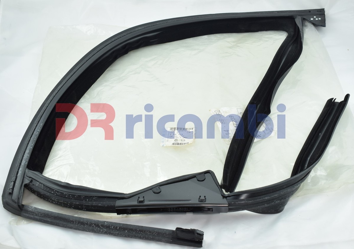 GUARNIZIONE FINESTRINO PORTIERA ANT SX OPEL ASTRA J - OPEL 148319 GM 13347239 