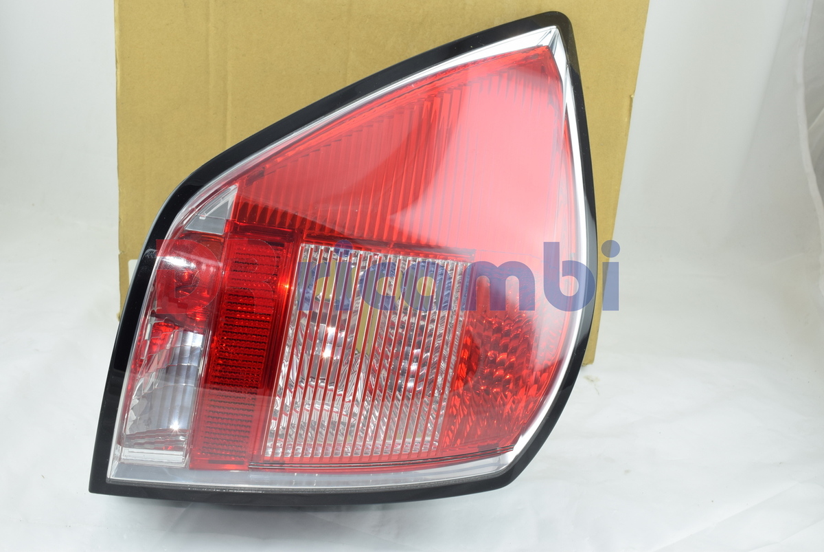 FANALE FARO LUCE POSTERIORE SINISTRO OPEL ASTRA H - OPEL 1222652 - GM 93186478