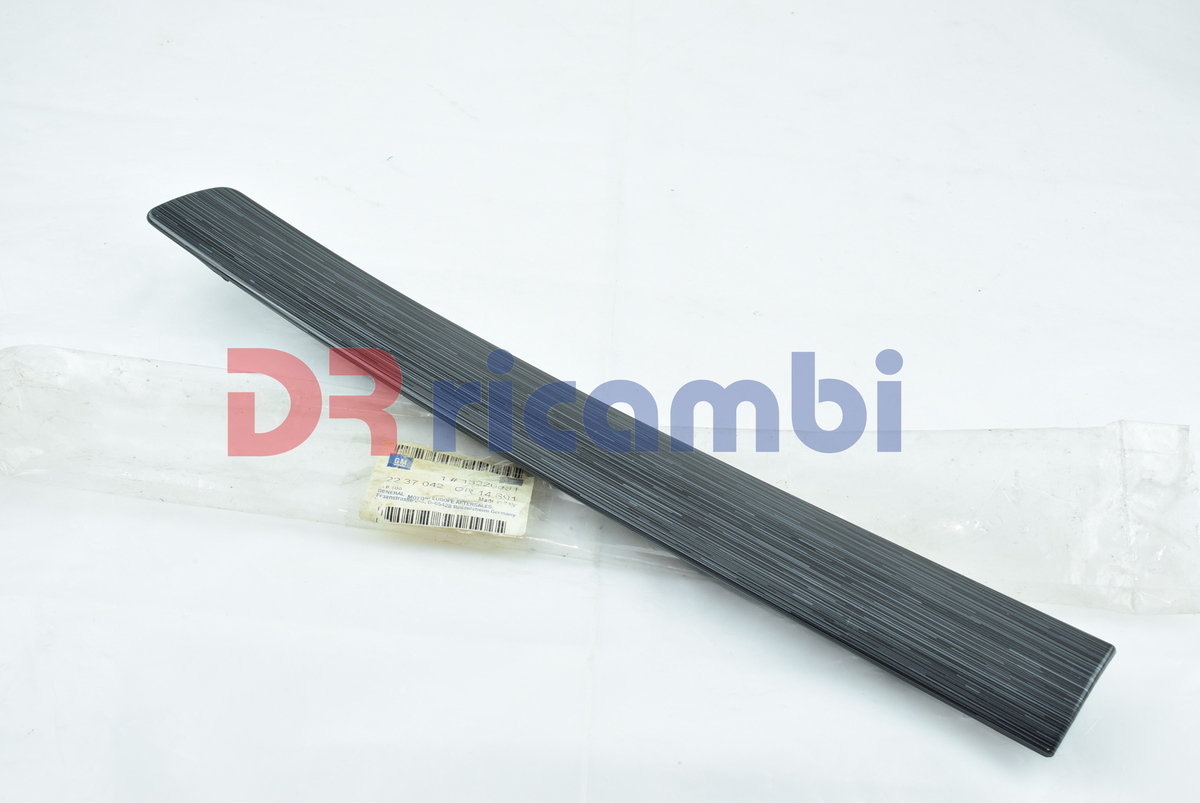 MODANATURA PANNELLO PORTIERA ANT DX EFFETTO CARBONIO OPEL ZAFIRA B - 13220991