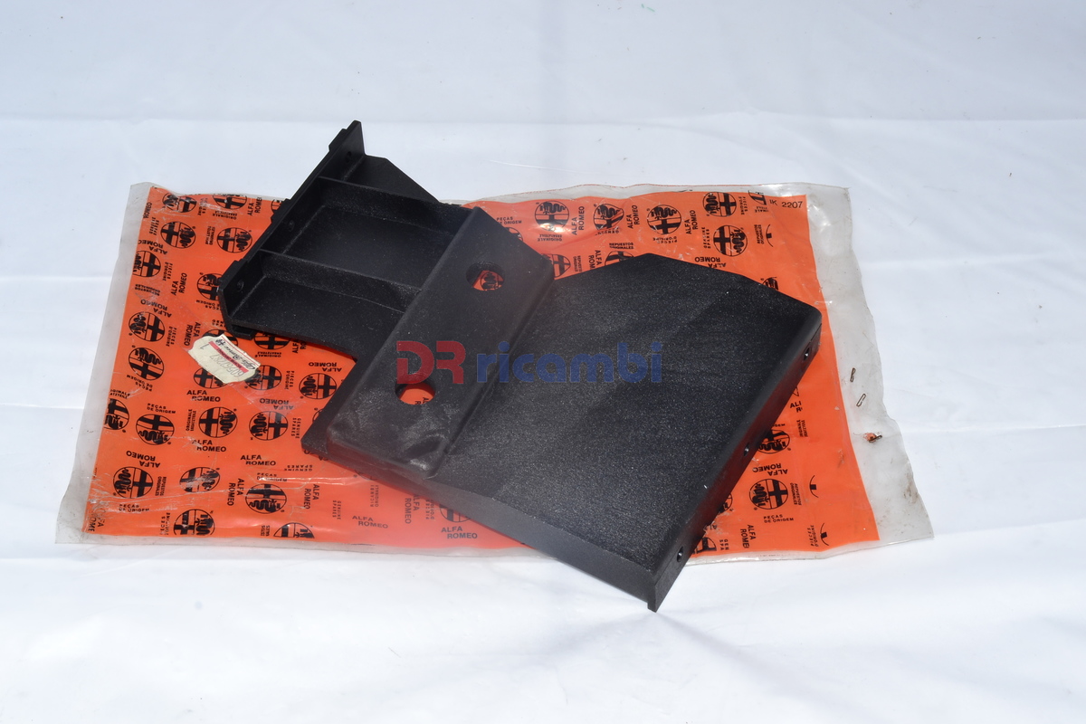 STAFFA SUPPORTO DESTRO PARAURTI POSTERIORE ALFA ROMEO ALFA 164 - 60567287