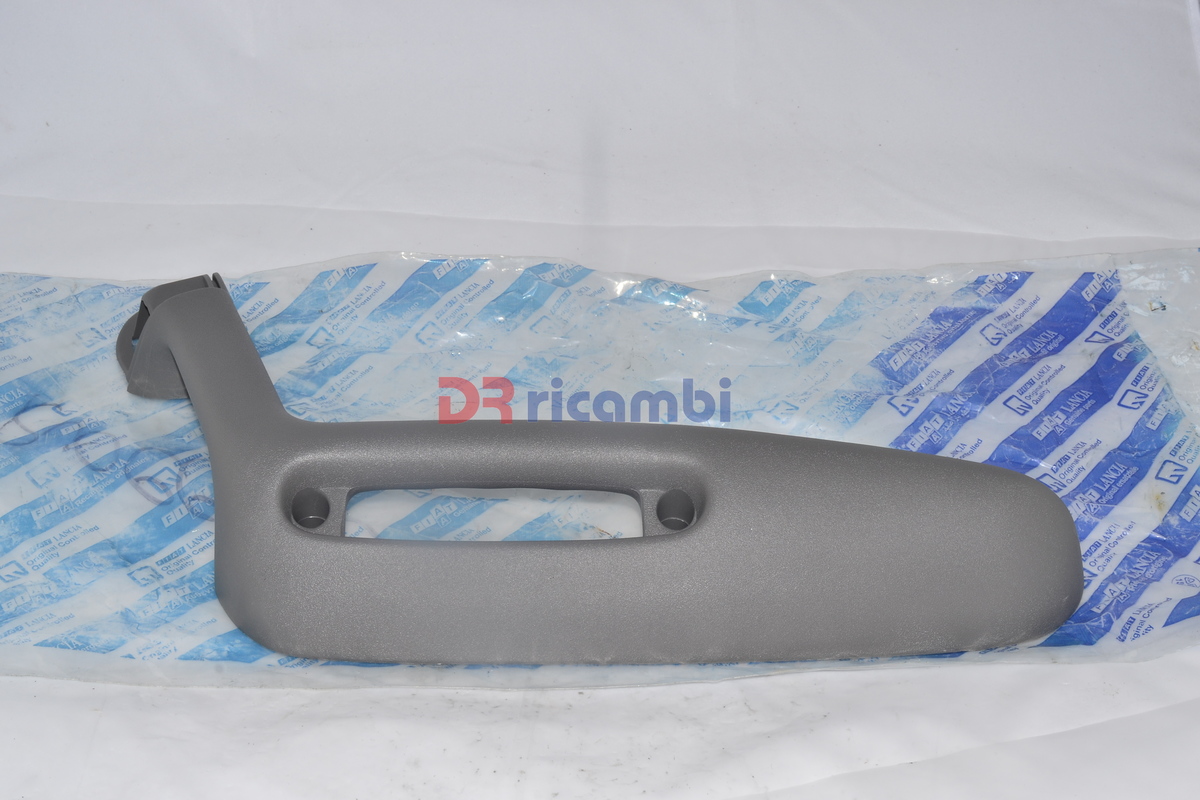 BRACCIOLO APPOGGIABRACCIA GRIGIO PORTA ANT DX FIAT PUNTO - FIAT 182700960