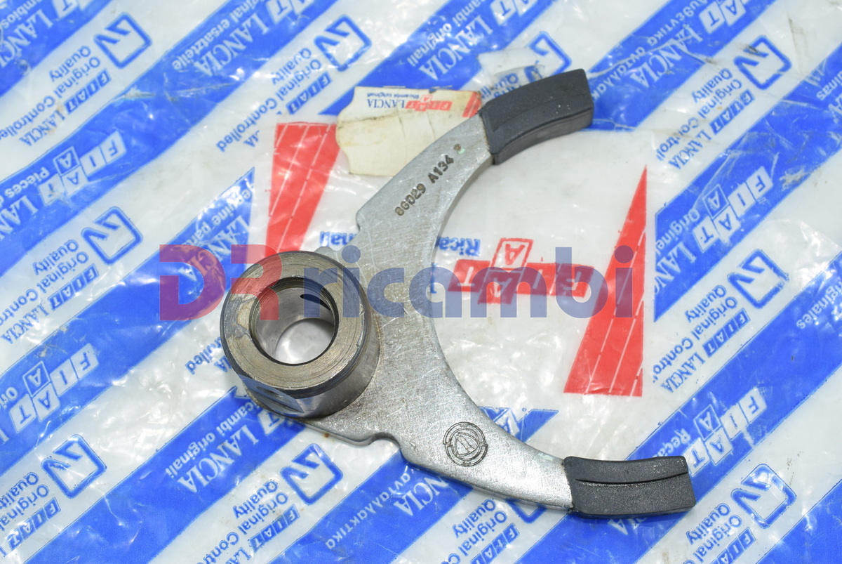 FORCELLA CAMBIO 5a V. ALFA MITO FIAT 500L G.PUNTO LANCIA MUSA YPSILON 46464966 