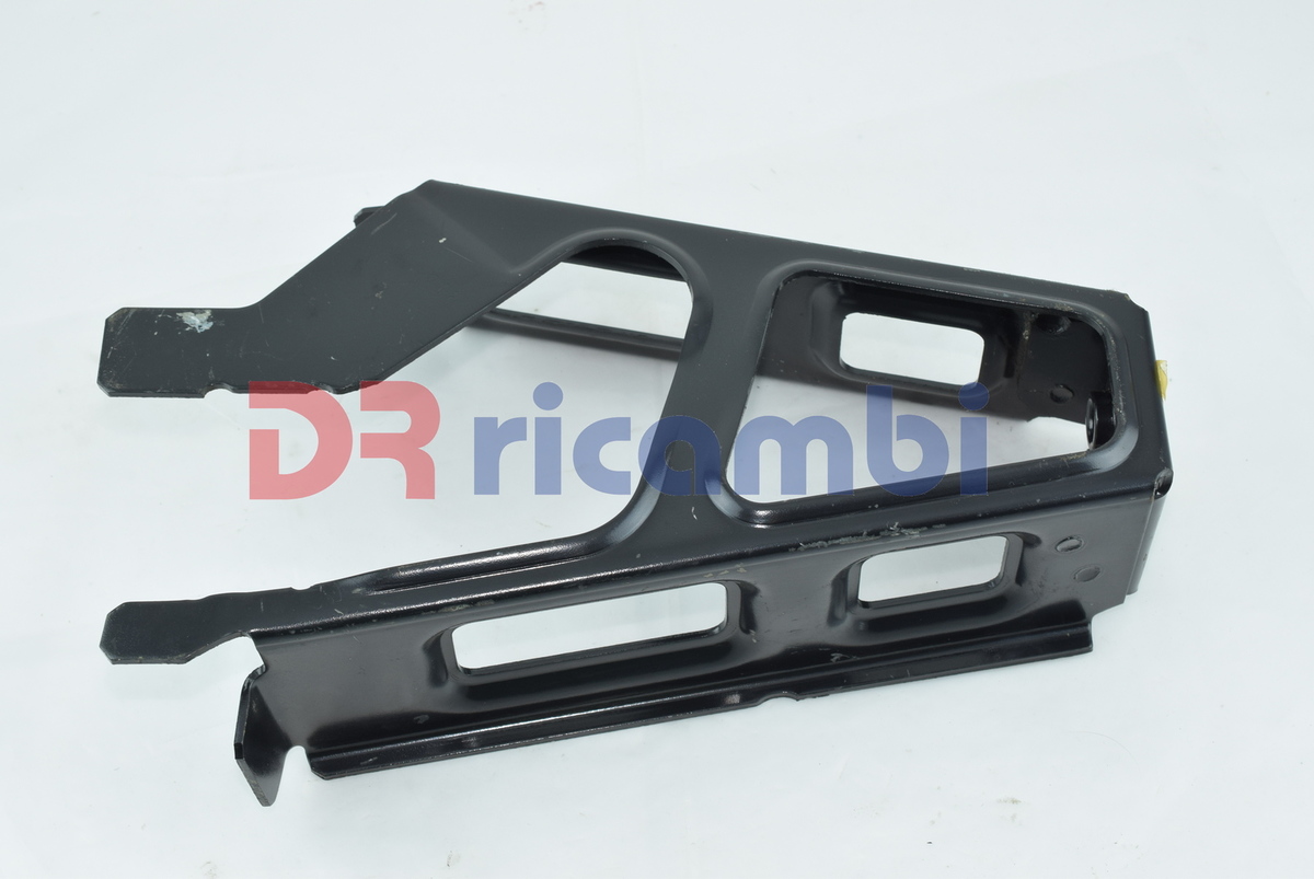 STAFFA SUPPORTO PARAFANGO ANTERIORE SX FIAT IDEA PUNTO LANCIA MUSA 46518476