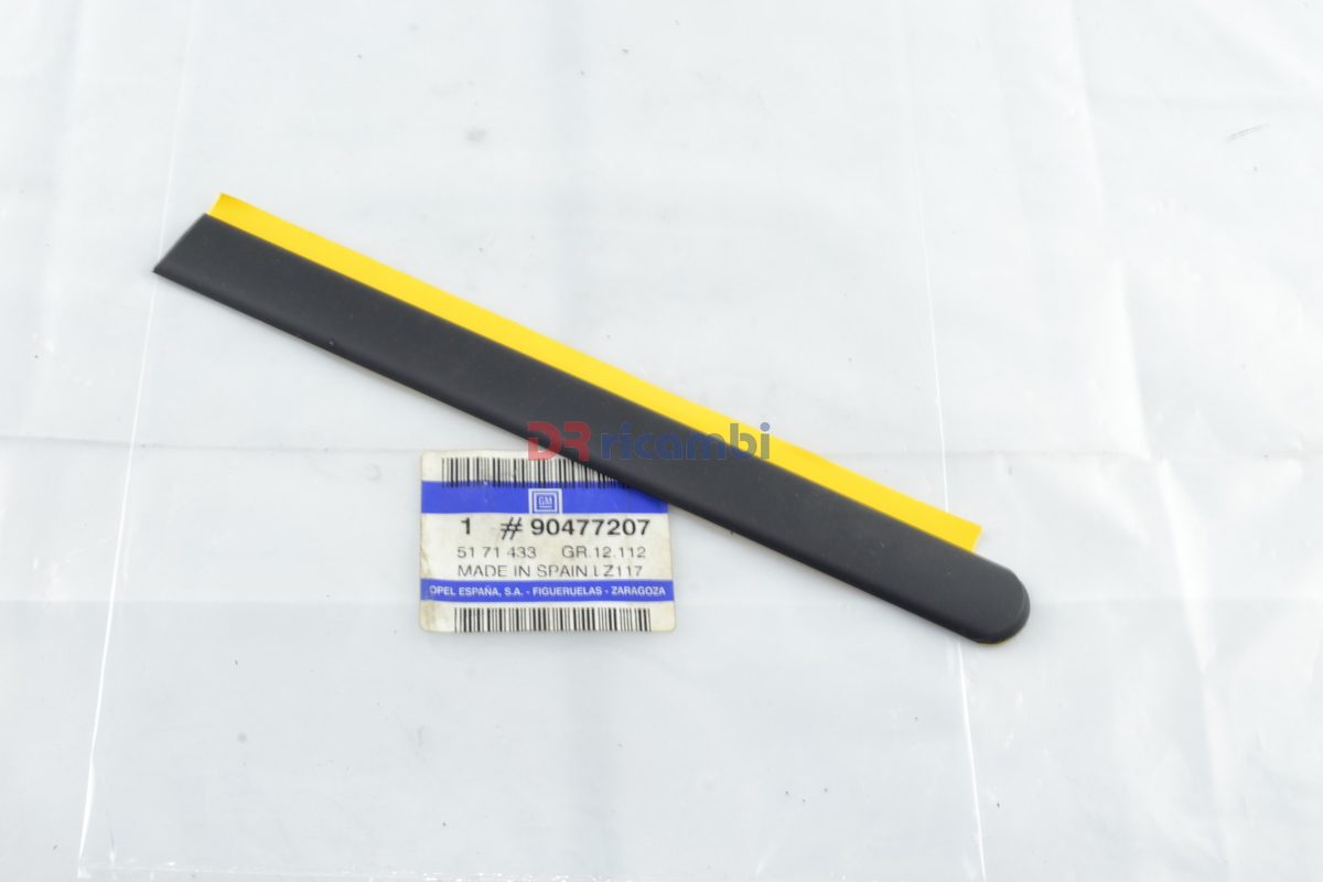 MODANATURA PROTEZIONE PANNELLO LATERALE POST SX OPEL CORSA B 3 PORTE - 90477207