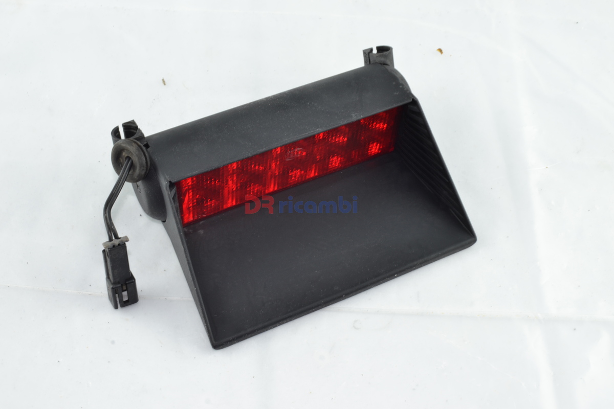 FANALE FANALINO LAMPADA DI ARRESTO TERZO STOP POSTERIORE OPEL ASTRA F - 90588627