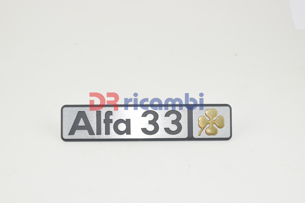 LOGO FREGIO SIGLA MODELLO ALFA ROMEO ALFA 33 QUADRIFOGLIO ORO DR0189