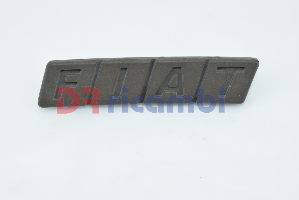 TARGHETTA LOGO ABBELLIMENTO MARRONE ' FIAT ' FIAT 131 L - FIAT 4473778