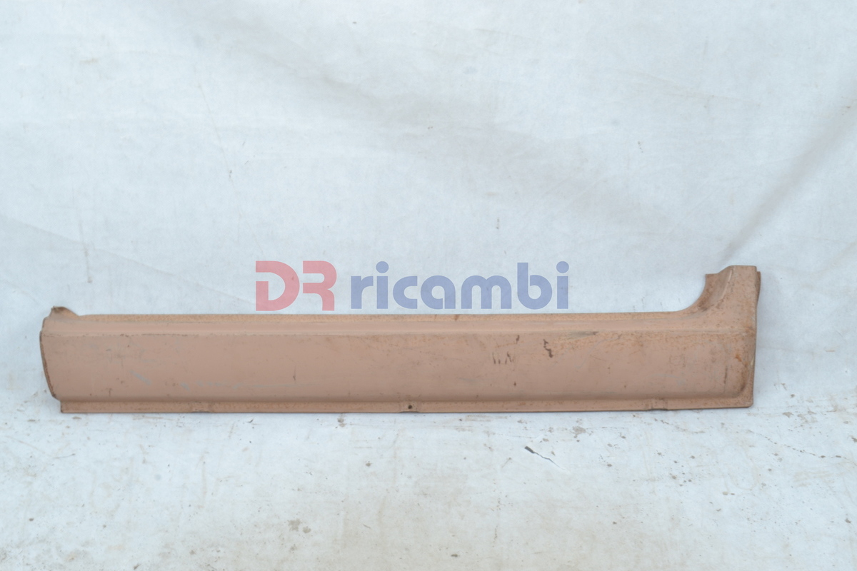 FASCIONE LAMIERA SOTTOPORTA CORTO LATO DESTRO FIAT 128 - DR RICAMBI DR1551