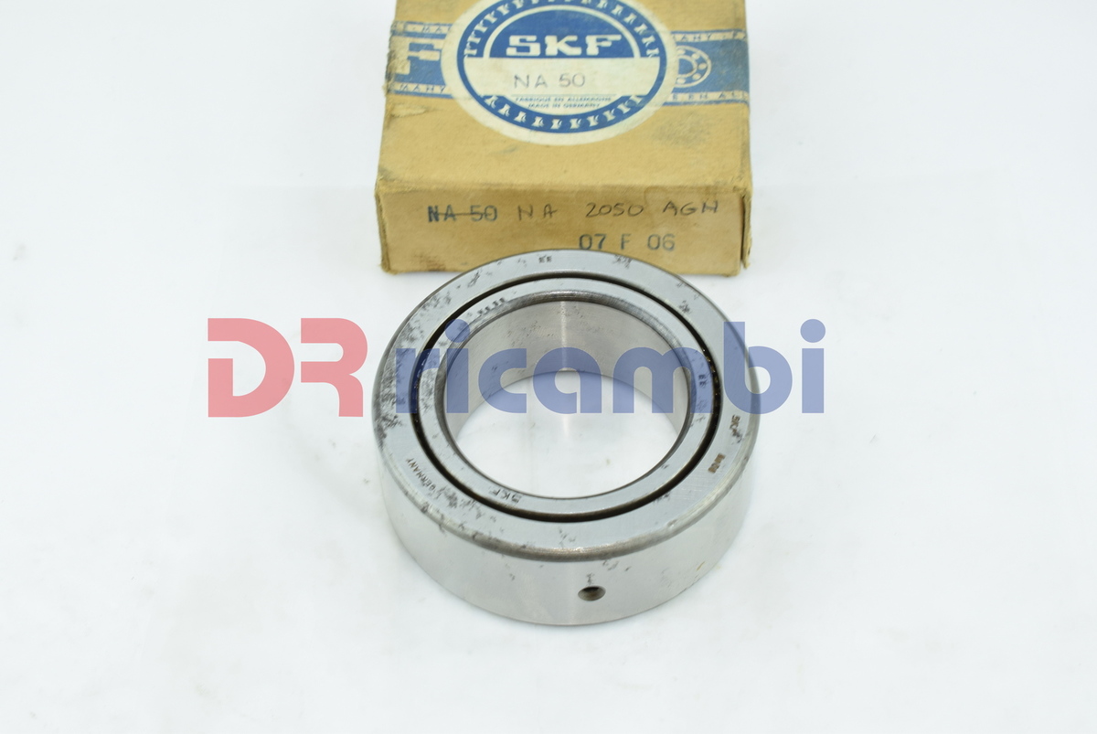 CUSCINETTO A RULLINI CON ANELLO INTERNO SKF NA 50  - NA2050 - D. 50x80x28