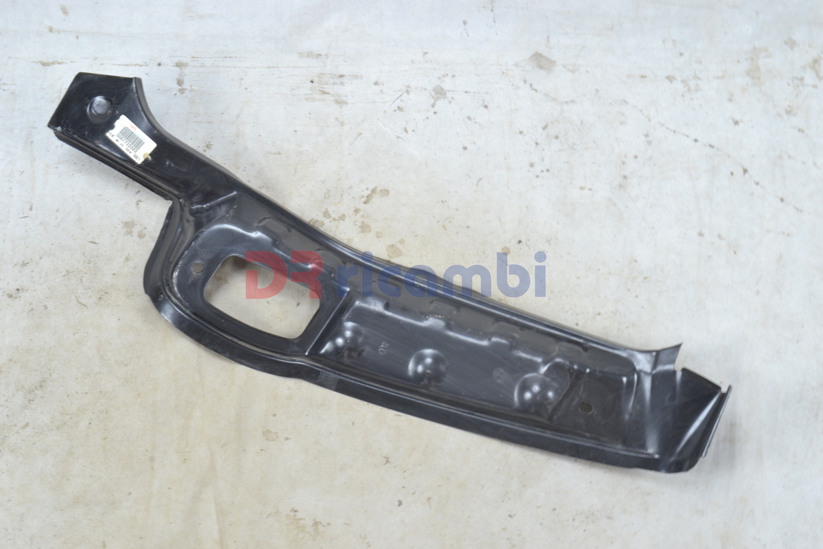 RINFORZO FARO FANALE POSTERIORE SINISTRO ORIGINALE FIAT PUNTO 5 PORTE - 7733323