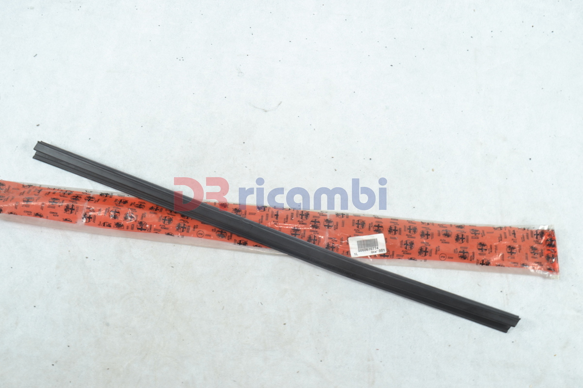 GUARNIZIONE DI TENUTA RASCHIAVETRO PORTA POST DX ALFA ROMEO ALFA 166 - 60670774