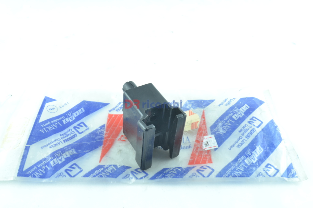 GUIDA SUPPORTO PARAURTI ANT E POST ORIGINALE FIAT 126 BIS - FIAT 7534596