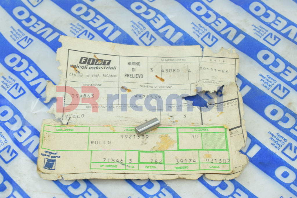 RULLO SPINA PER IVECO AUTOCARRO D'EPOCA DIMENSIONI 6X15  -  IVECO 9921539