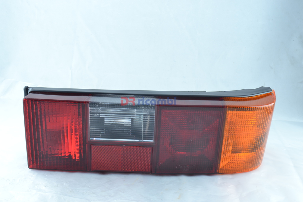 FANALE LUCE STOP POSTERIORE DESTRO ROSSO ARANCIO FIAT 127 3a SERIE - DR1931