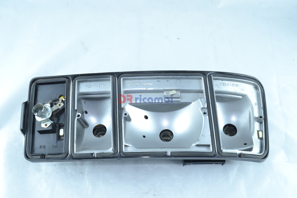 PORTALAMPADA FANALE POSTERIORE DESTRO FIAT 127 2a SERIE - ARIC 44.172.150