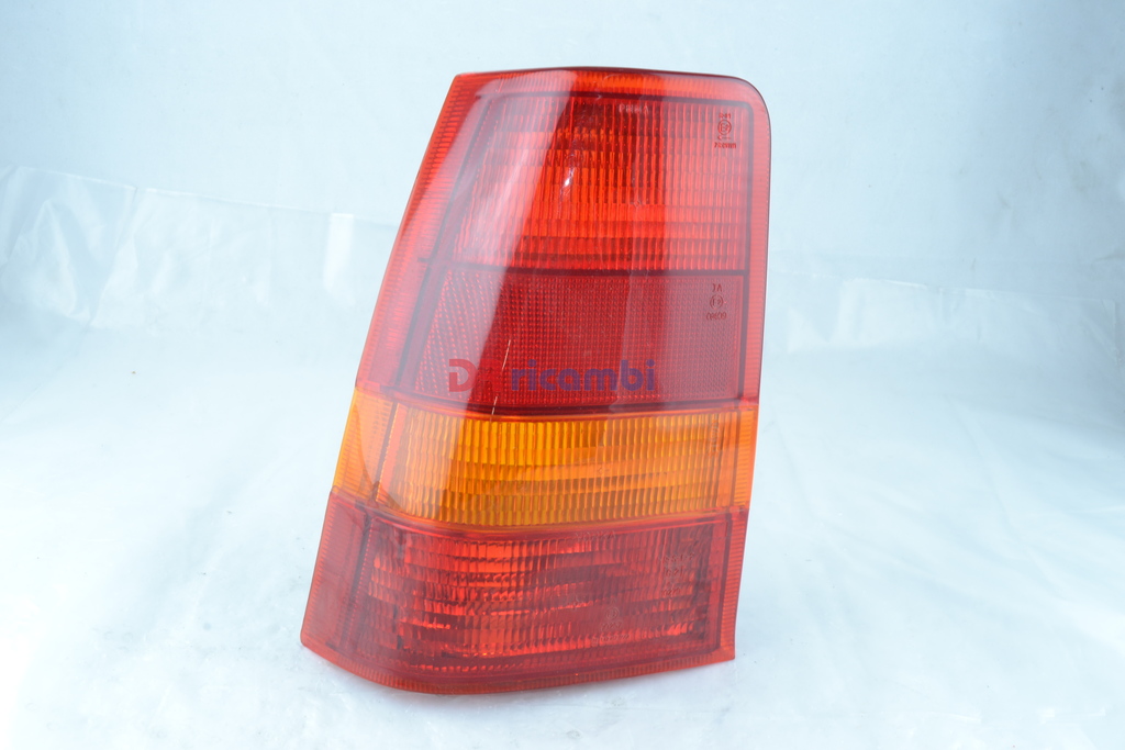 FANALE LUCE STOP POSTERIORE SINISTRO OPEL KADETT E - DR RICAMBI 27411134