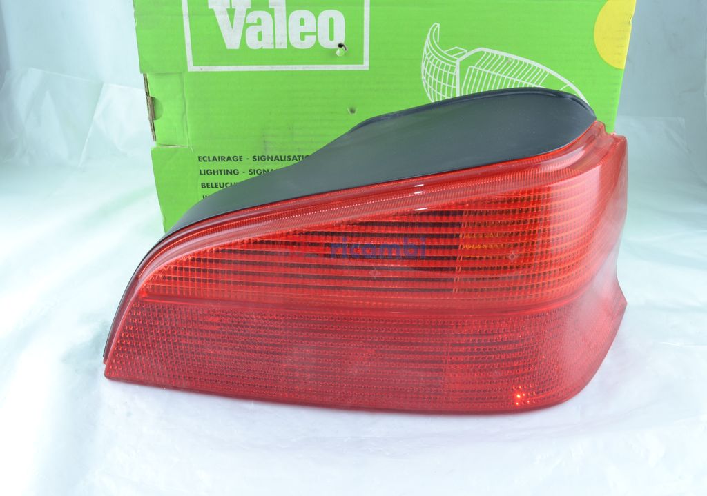 FANALE LUCE STOP POSTERIORE DESTRO PEUGEOT 106 Dal 1996 &gt; VALEO 086191 OE 6351G6