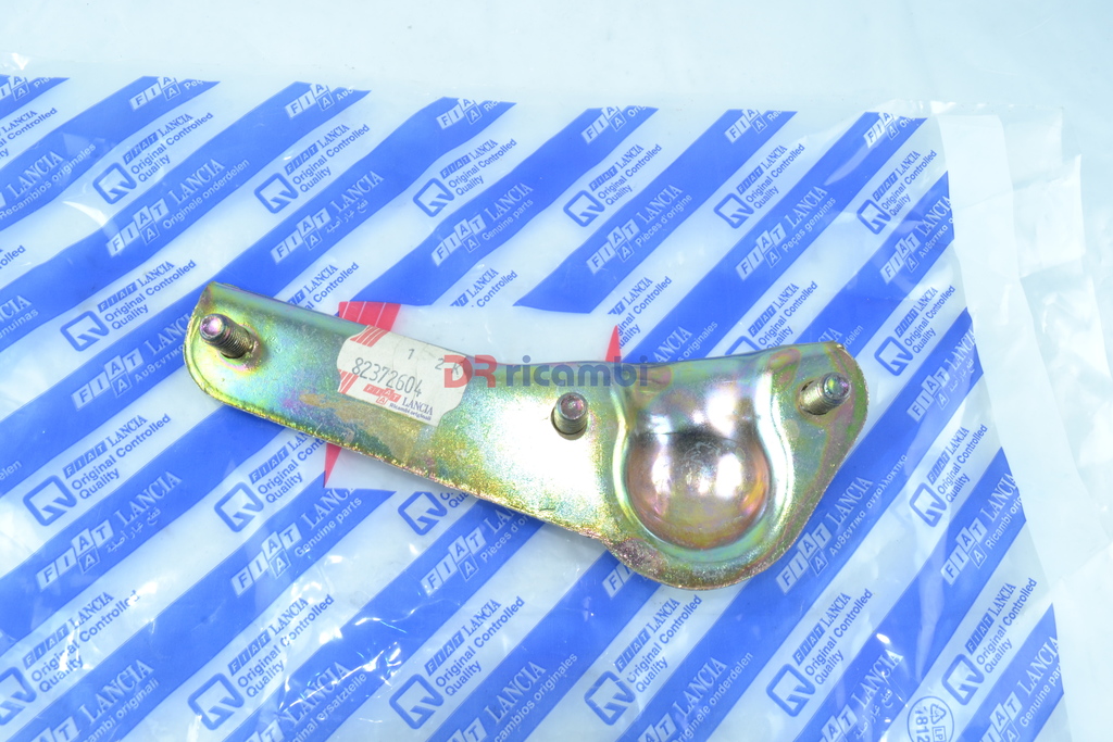 STAFFA DESTRA SOSPENSIONE ANTERIORE ORIGINALE LANCIA DELTA R.86 - 82372604