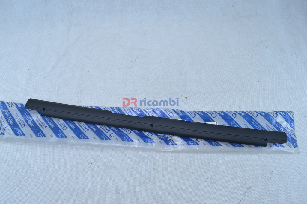 BATTICALCAGNO INTERNO DESTRO ORIGINALE FIAT UNO Dal 1989 &gt; 1995 5P - 5961751