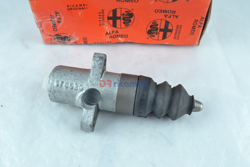 CILINDRO CILINDRETTO SECONDARIO FRIZIONE ALFA ROMEO 155 1.7 1.8 2.0 T.S 60567047