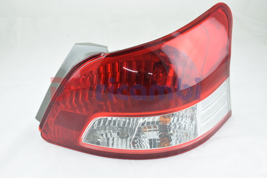 FARO FANALE LUCE POSTERIORE DESTRA TOYOTA YARIS 4 PORTE DEPO 212-19P5R-AE