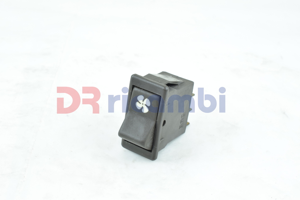 INTERRUTTORE ELETTROVENTOLA MARRONE FIAT PANDA 30 45 A 3 PIN- B.R.C. DR1993