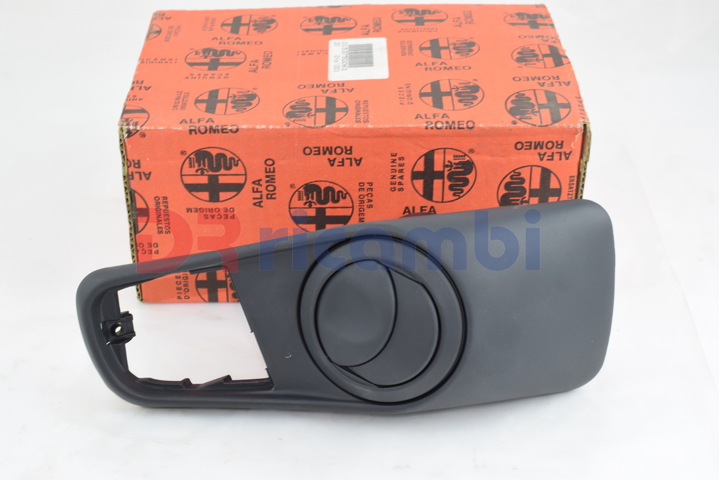 DIFFUSORE ARIA ABITACOLO CRUSCOTTO NERO DESTRO ALFA 145 146 ALFA ROMEO 153750061