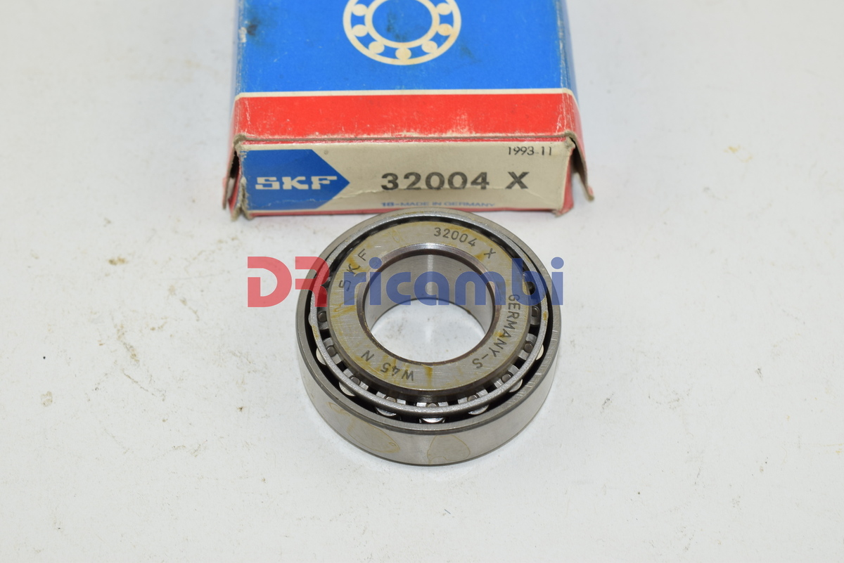 CUSCINETTO A RULLI CONICI AUTOMOTIVE TRATTORI INDUSTRIA SKF 32004 X  D. 20x42x15