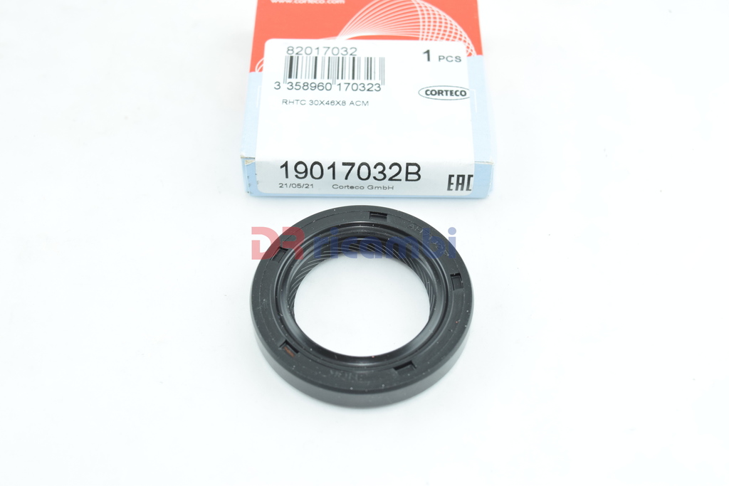 PARAOLIO ANT. ALBERO MOTORE PER DAIHATSU TERIOS  MITSUBISHI 19017032B D. 30x46x8