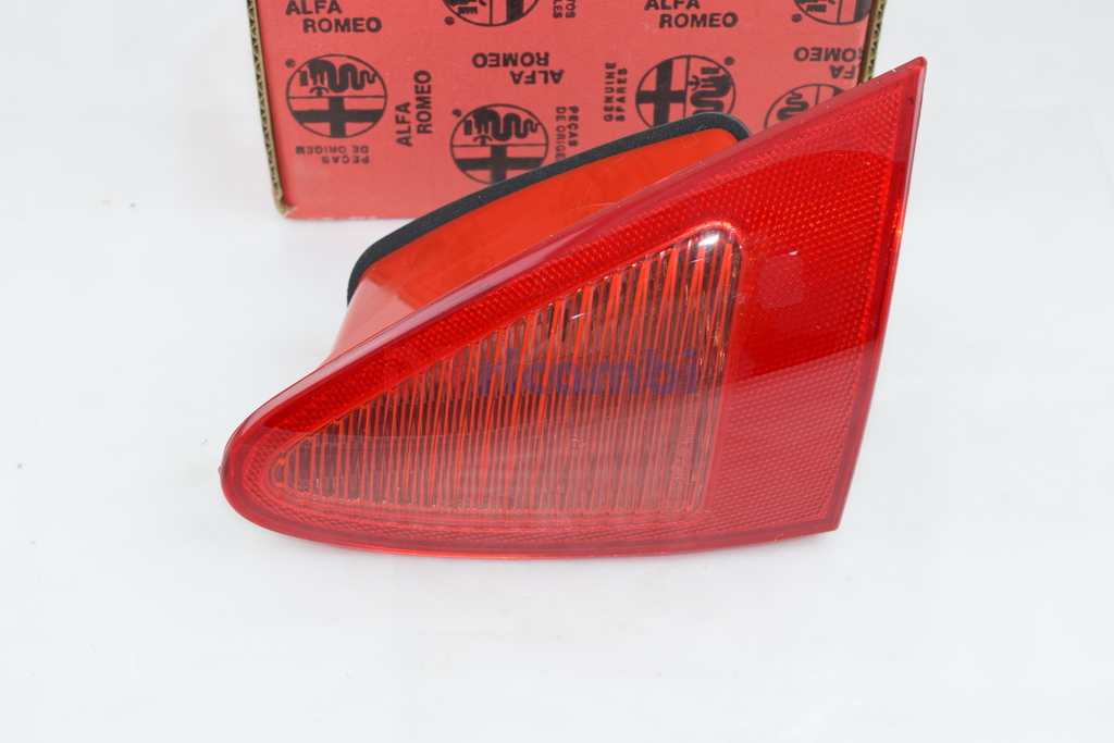 FANALE FARO LUCE POSTERIORE DESTRO SEZIONE INTERNA ALFA 147  ALFA ROMEO 46556348