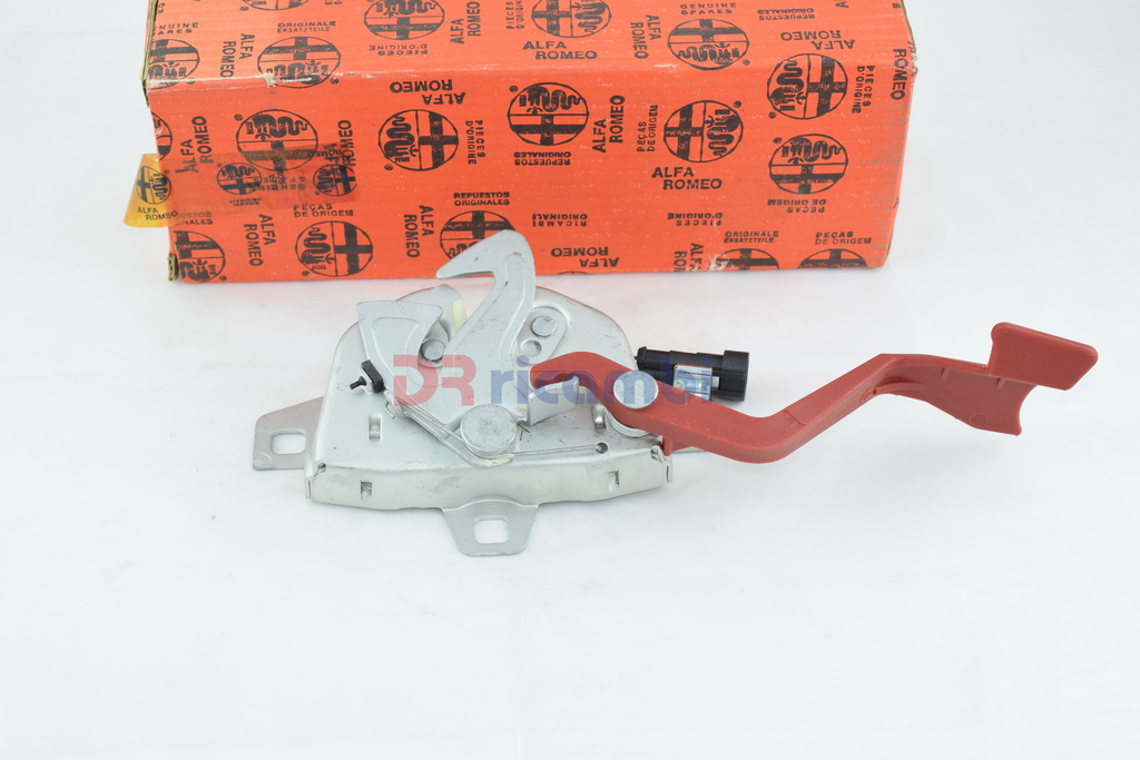 SERRATURA COPERCHIO VANO MOTORE COFANO ALFA 156  ALFA ROMEO 60629886