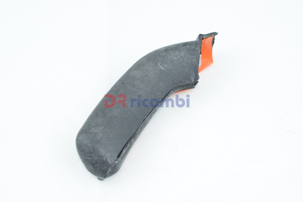 GUARNIZIONE TENUTA BATTUTA PORTIERA DX ALFA ROMEO G T V - ALFA ROMEO 60623307