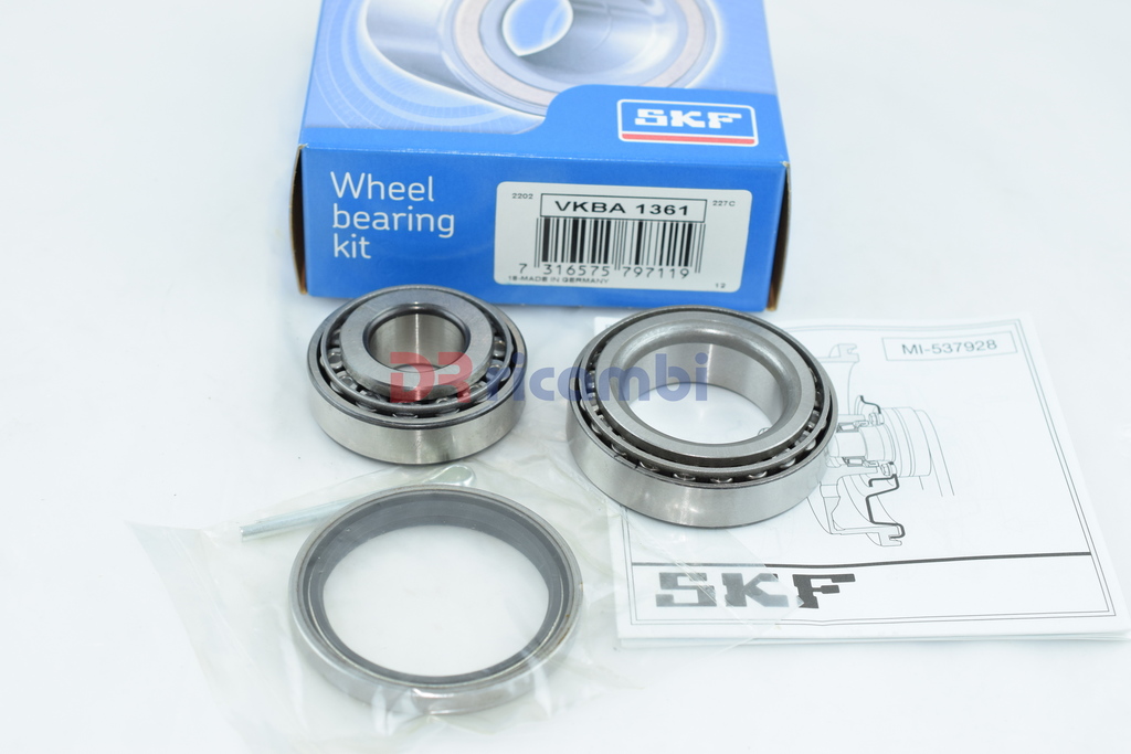 KIT CUSCINETTI RUOTA ANTERIORE NISSAN BLUEBIRD STANZA SKF VKBA 1361  40215Y9500