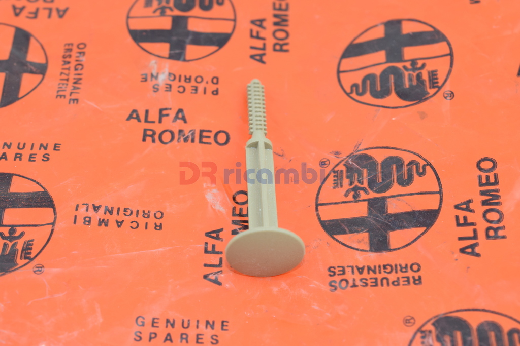 CLIP FISSAGGIO BEIGE RIVESTIMENTO INTERNO BAGAGLIAIO ALFA ROMEO 159 SW 156066942