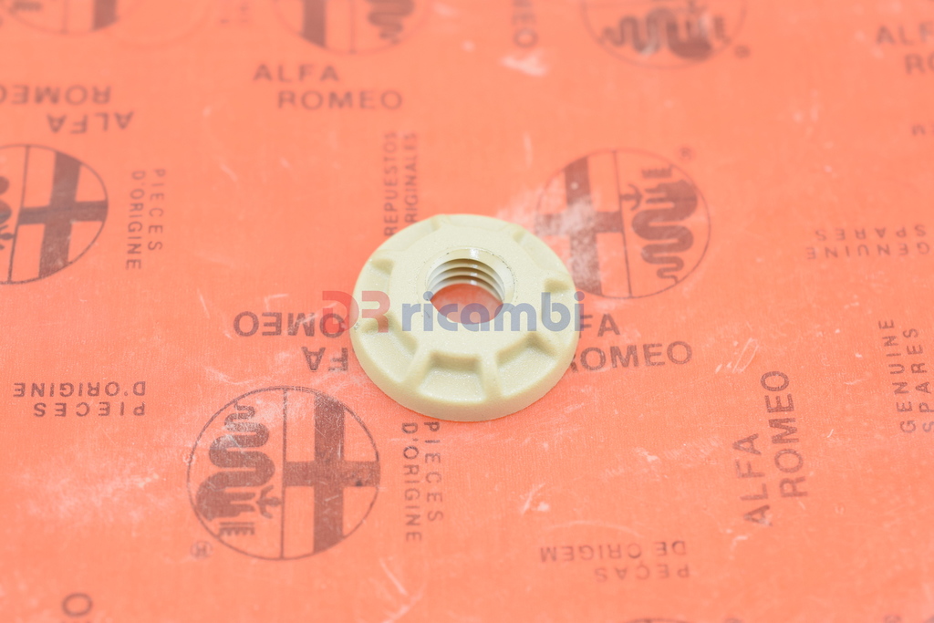 TAPPO BEIGE GUIDA SEDILE ANTERIORE ALFA ROMEO 159  ALFA ROMEO 184766350