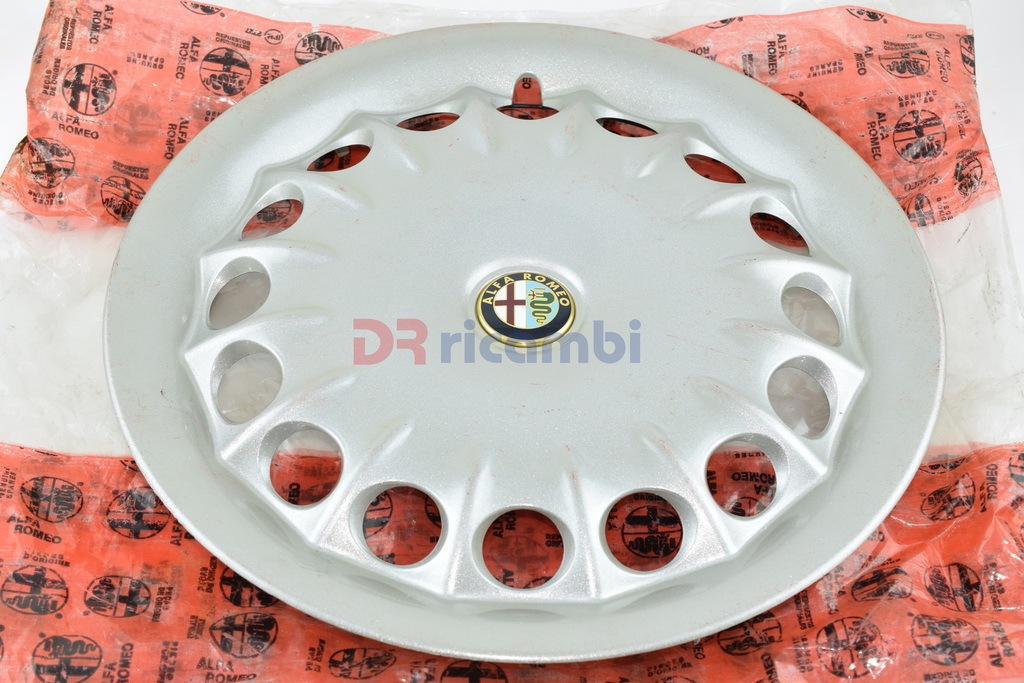 COPPA RUOTA COPERCHIO COPRIRUOTA ALFA 145 146 15 POLLICI  ALFA ROMEO 606294030/1