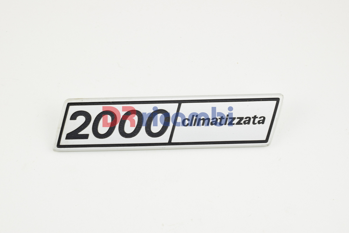 LOGO FREGIO SIGLA MODELLO FIAT &quot; 2000 CLIMATIZZATA &quot; DR0490