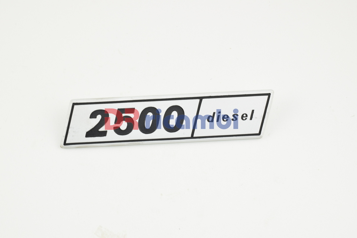 LOGO FREGIO SIGLA MODELLO FIAT &quot; 2500 DIESEL &quot; DR0491