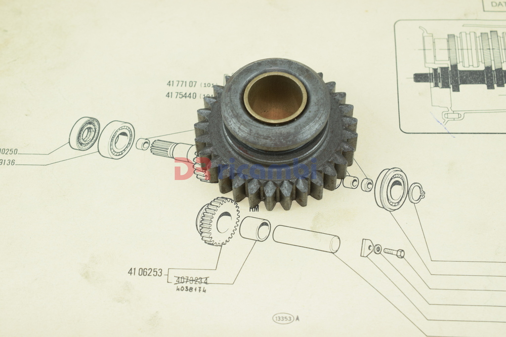 INGRANAGGIO CAMBIO PER RETROMAECIA N. DENTI Z 29  Ø 20  FIAT 238 - FIAT 4106253 