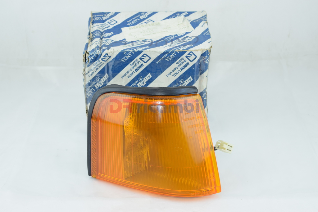 LUCE FARO FRECCIA ANT. DX. FIAT UNO MILLE TURBO DS FIAT 9943195 CARELLO 16393