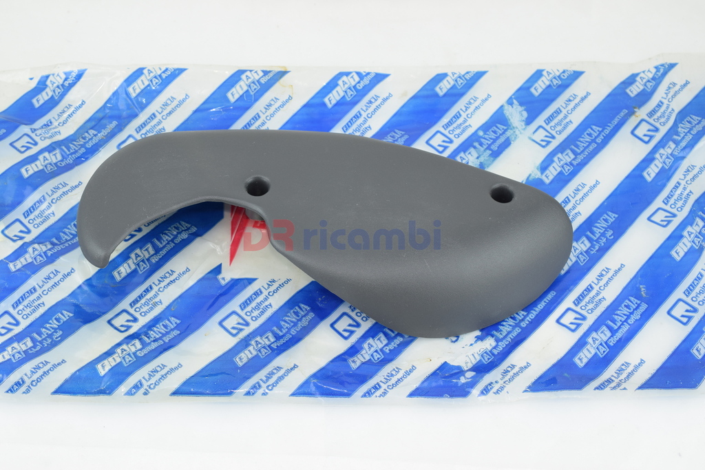 PLASTICA RIPARO CARTER SEDILE ANTERIORE SINISTRO LANCIA Y 95-00 LANCIA 121726635